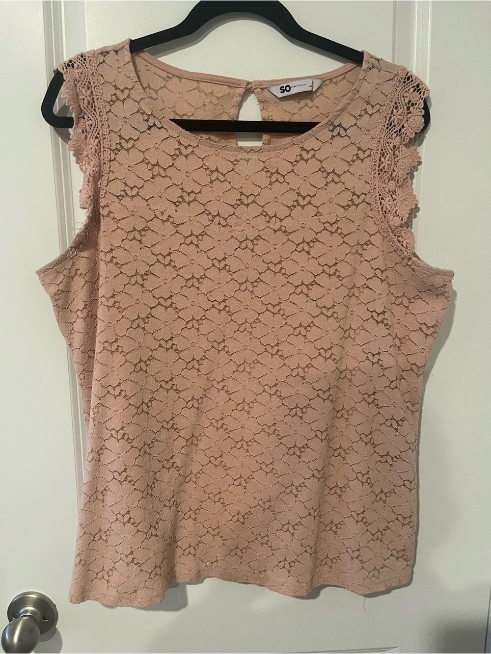 SO Dusty Blush Lace Cap-Sleeve Shell